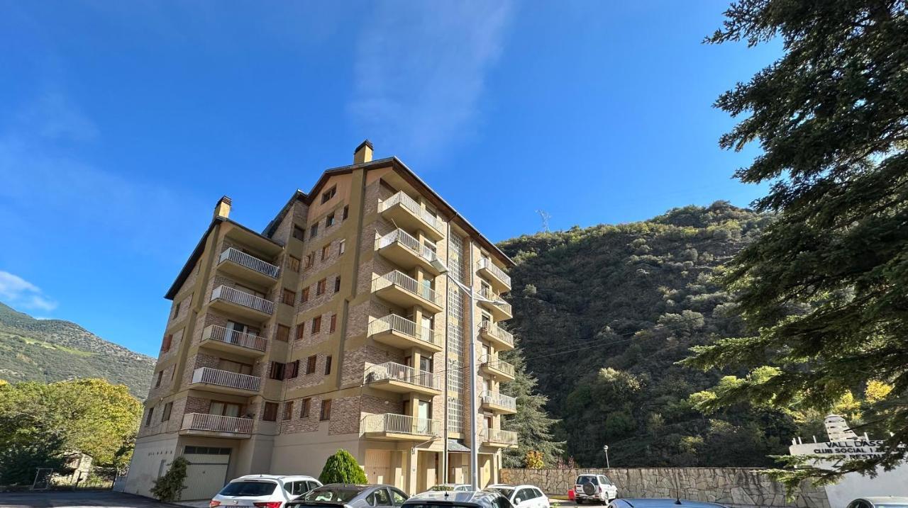 Apartament Rialp Amb Vistes Al Riu Noguera Pallaresa Zewnętrze zdjęcie